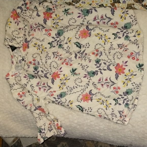 Gap dress flower pattern 3/4 sleeves size 3T and Disney dress nature pattern 3T - Picture 3 of 17